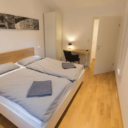 Apartment Lokomotel-wohnung, Luxus Im Lokschuppen 3*