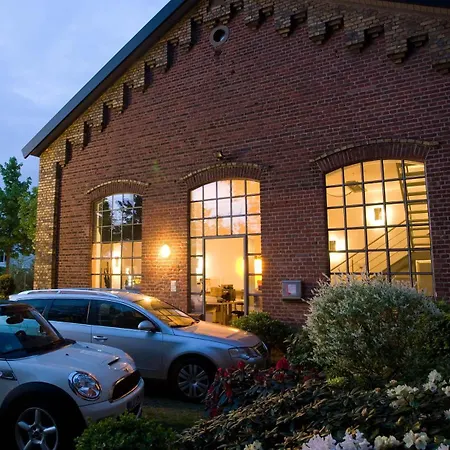 Lokomotel-wohnung, Luxus Im Lokschuppen