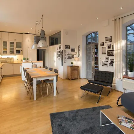 Lokomotel-wohnung, Luxus Im Lokschuppen Apartment 3*