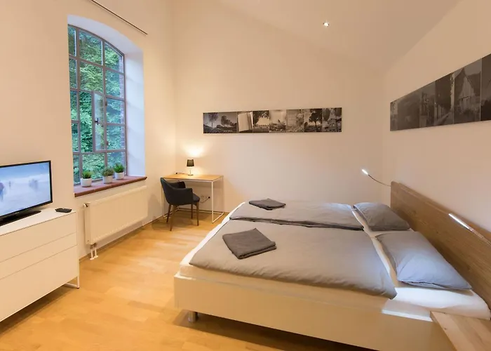 Lokomotel-wohnung, Luxus Im Lokschuppen 3*